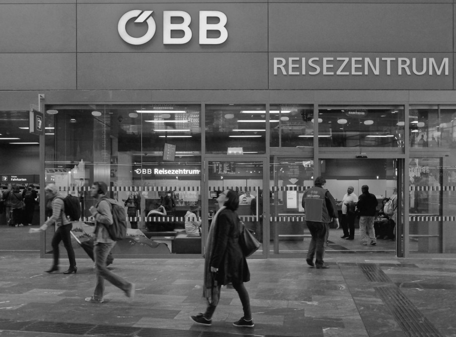 Wien Hauptbahnhof, Wien Hbf, Vienna Central Station, ÖBB, Oesterreichische Bundesbahnen, Austria Federal Railways, Vienna, Wien, Austria, Oesterreich, fotoeins.com