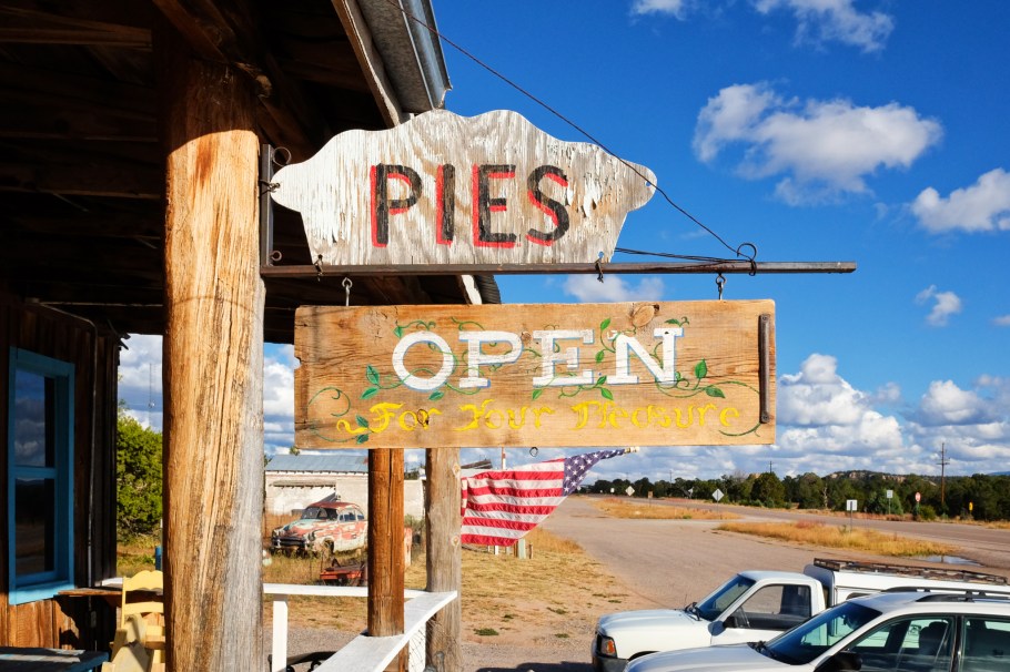 Pie-O-Neer, Pie Town, New Mexico, USA, fotoeins.com