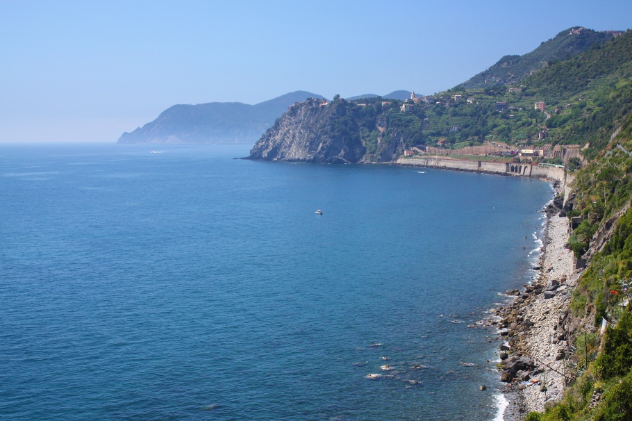 Corniglia, Cinque Terre, Liguria, Italy, Ligurian coast, Ligurian Riviera, Italian Riviera, Ligurian Sea, Mediterranean, UNESCO, World Heritage, fotoeins.com