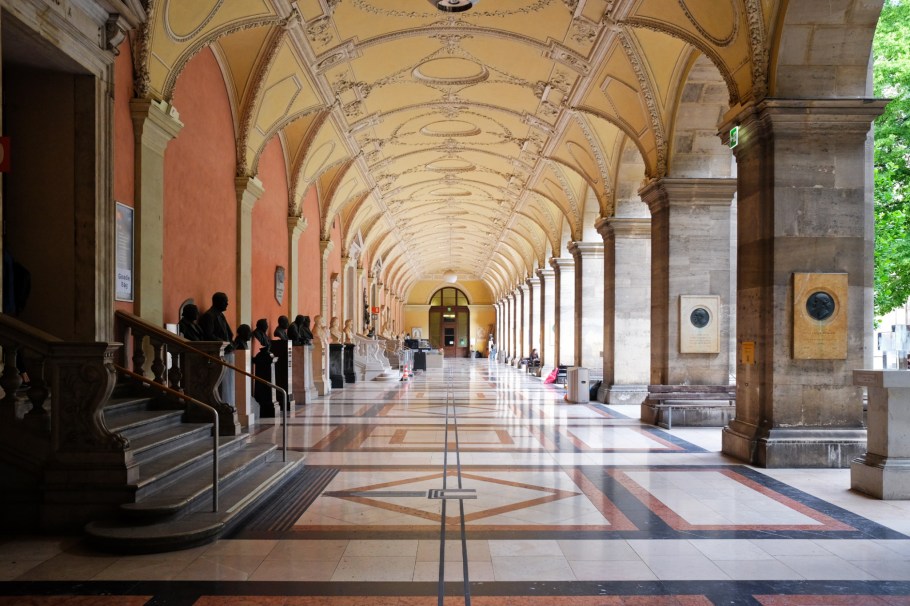 Arkadenhof, Universität Wien, Vienna, Wien, Oesterreich, Austria, fotoeins.com