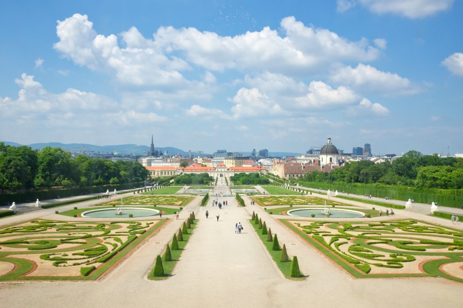 Belvederegarten, Marmorsaal, Oberes Belvedere, Unteres Belvedere, Belevedere Museum, Belvedere Garten, Marble Hall, Upper Belvedere, Lower Belvedere, Vienna, Wien, Oesterreich, Austria, fotoeins.com