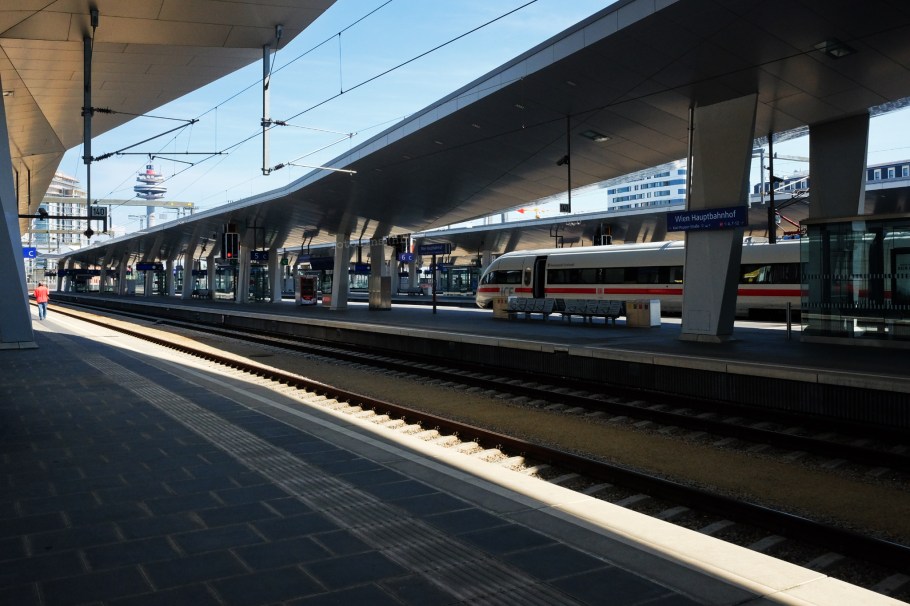 Hauptbahnhof, central station, Wiener Hauptbahnhof, Wien Hbf, Vienna, Wien, Oesterreich, Austria, ÖBB, fotoeins.com