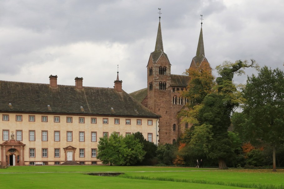 Corvey Abbey, Schloss Corvey, Kloster Corvey, Höxter, Weser river, North Rhine-Westphalia, Nordrhein-Westfalen, Germany, Deutschland, UNESCO, World Heritage, Welterbe, Weltkulturerbe, fotoeins.com