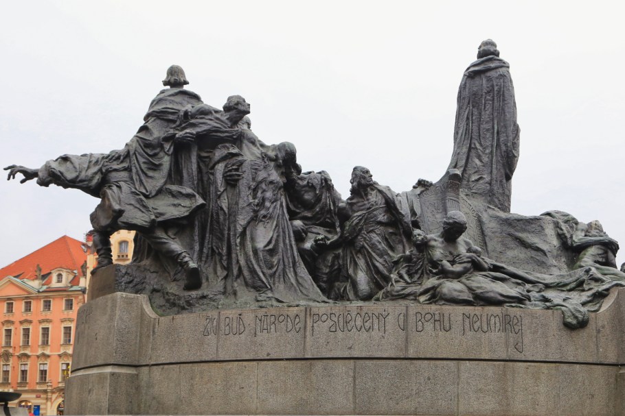 Jan Hus, John Huss, Památník Jana Husa, Jan Hus monument, Old Town Square, Staroměstské náměstí, Old Town, Staré Město, Prague, Praha, Prag, Czech Republic, Czechia, fotoeins.com