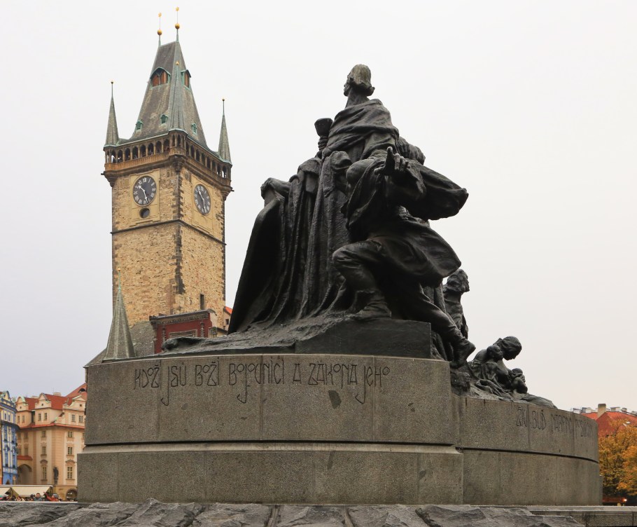 Jan Hus, John Huss, Památník Jana Husa, Jan Hus monument, Old Town Square, Staroměstské náměstí, Old Town, Staré Město, Prague, Praha, Prag, Czech Republic, Czechia, fotoeins.com