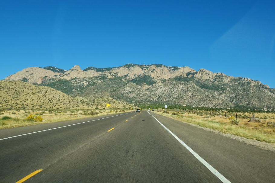 Tramway Road NE, NM-556, Sandía Mountains, Sandía Crest, Albuquerque, New Mexico, USA, fotoeins.com