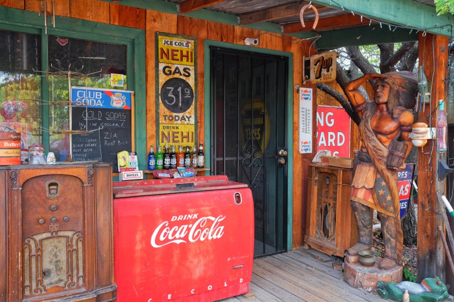 Classical Gas Museum, signage, gas station, Embudo, NM, Low Road to Taos, River Road to Taos, NM-68, USA, fotoeins.com
