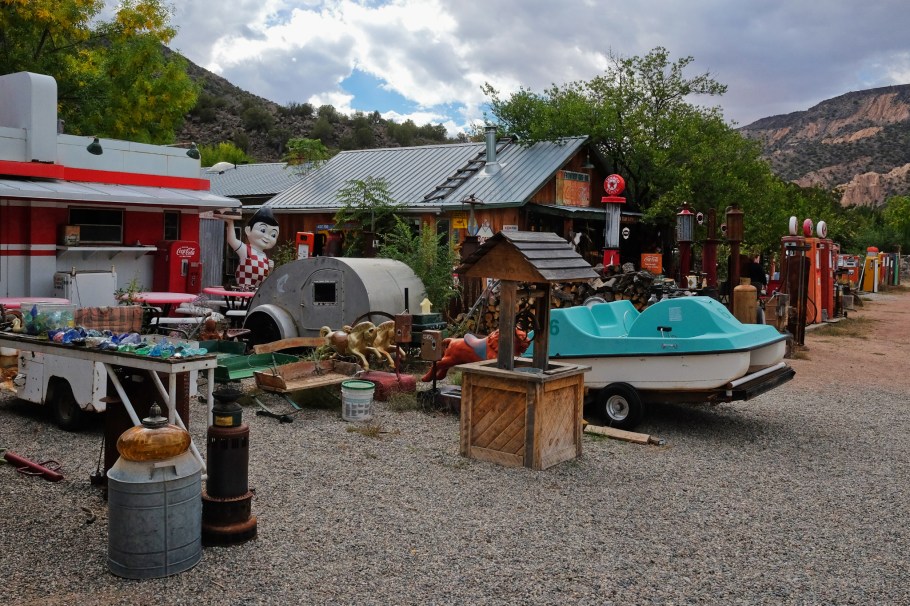 Classical Gas Museum, signage, gas station, Embudo, NM, Low Road to Taos, River Road to Taos, NM-68, USA, fotoeins.com