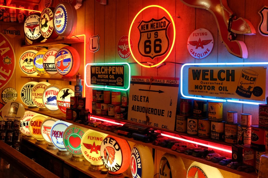 Classical Gas Museum, signage, gas station, Embudo, NM, Low Road to Taos, River Road to Taos, NM-68, USA, fotoeins.com