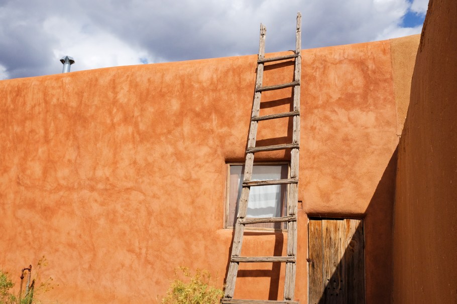 Abiquiú Home and Studio, Georgia O'Keeffe Museum, Georgia O'Keeffe, Abiquiu, Santa Fe, New Mexico, USA, fotoeins.com