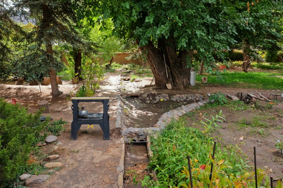 Abiquiú Home and Studio, Georgia O'Keeffe Museum, Georgia O'Keeffe, Abiquiu, Santa Fe, New Mexico, USA, fotoeins.com