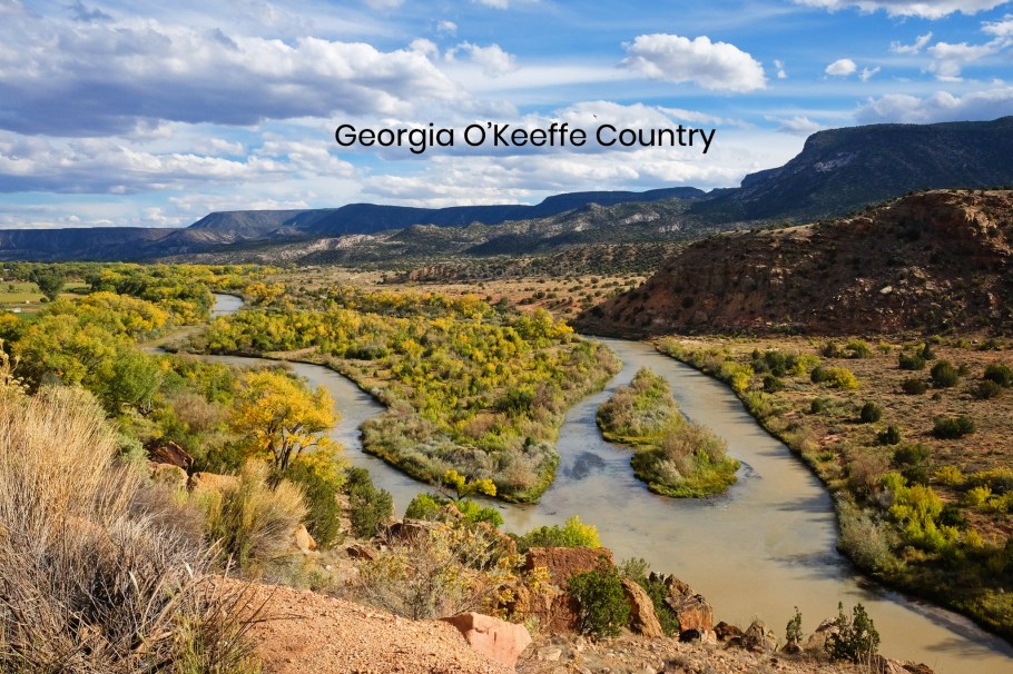 O'Keeffe Country, Georgia O'Keeffe, Rio Chama, Chama river, US 84, US route 84, Abiquiu, New Mexico, USA, fotoeins.com