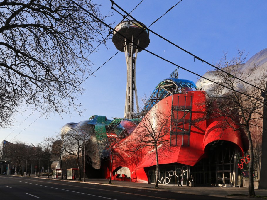 MoPOP, Museum of Pop Culture, Space Needle, that tower again, Seattle, Washington, USA, Pacific Northwest, fotoeins.com