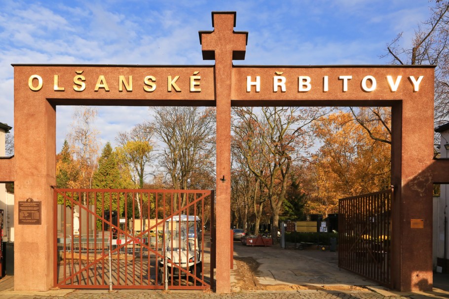 Olšany Cemetery, Olšanské hřbitovy, Prague, Prag, Praha, Czech Republic, fotoeins.com
