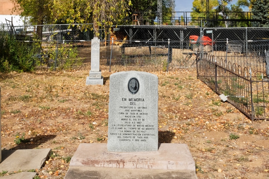Padre Antonio José Martinez, Kit Carson Memorial Cemetery, Kit Carson Park, Taos, New Mexico, USA, fotoeins.com