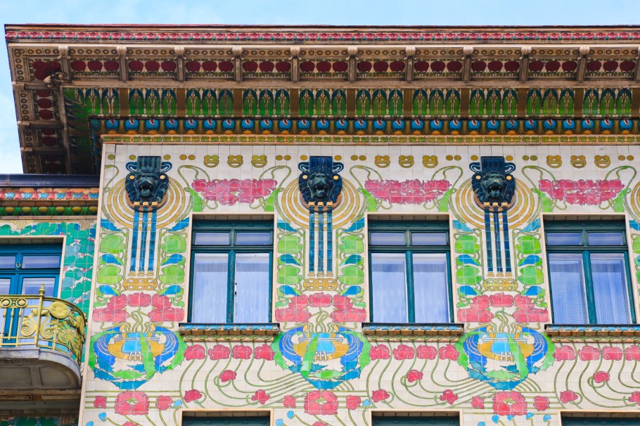 Wienzeilenhäuser, Majolikahaus, Linke Wienzeile 40, Otto Wagner, Vienna Modernism, Wiener Moderne, Wien, Vienna, Oesterreich, Austria, fotoeins.com