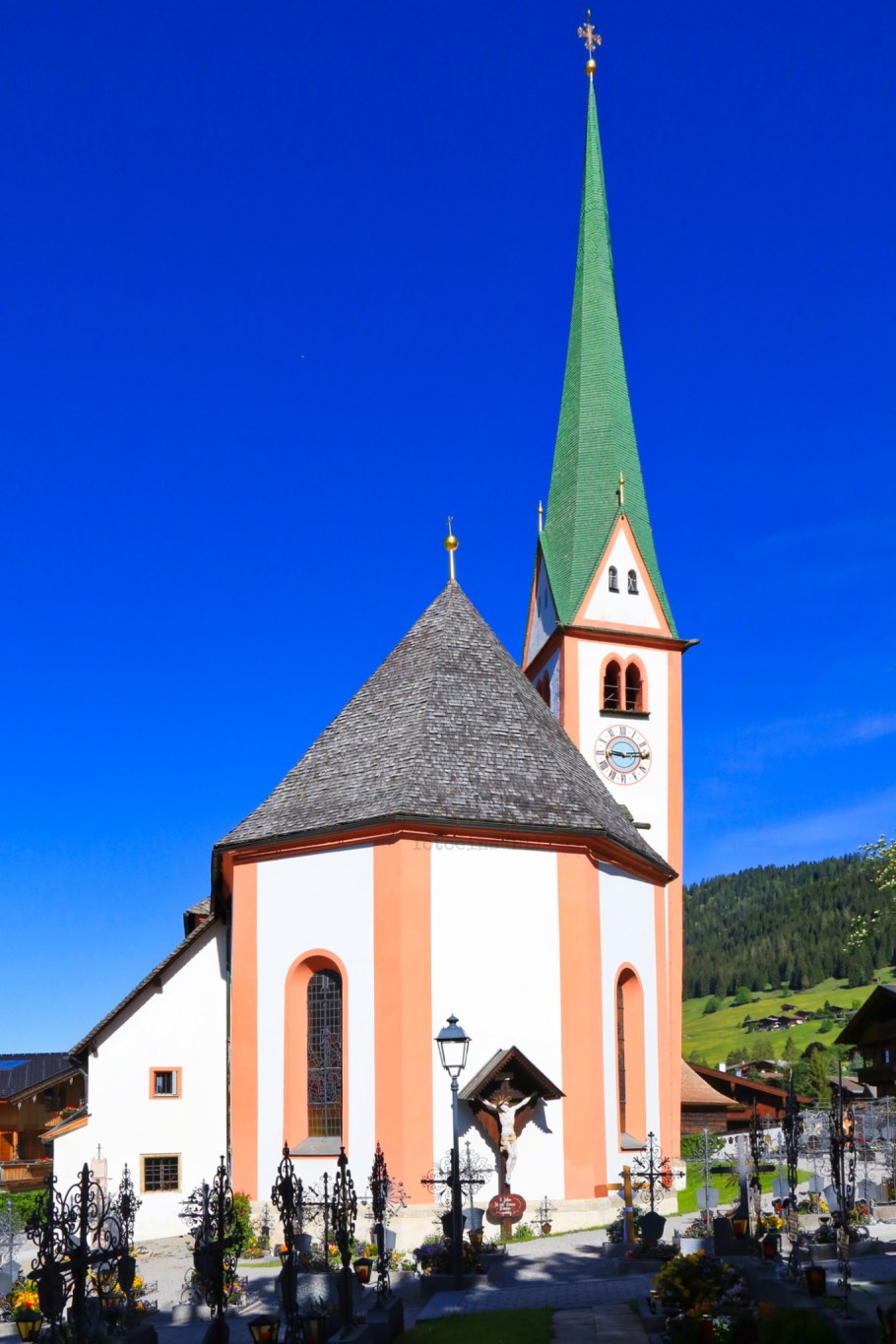 Pfarrkirche St. Oswald, St. Oswald, parish church, Alpbach, Alpbachtal, Alpbach Seenland, Tirol, Tyrol, Austria, Oesterreich, fotoeins.com