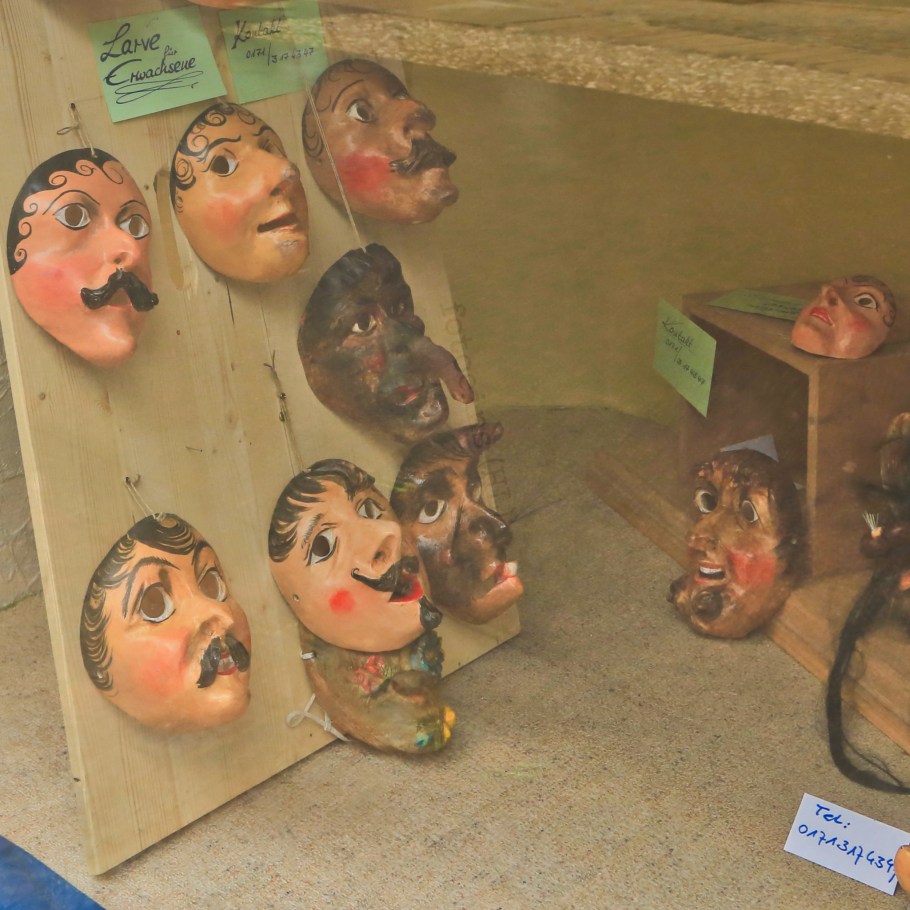 Holzlarven, Fleckerl-Gwand, Maschkera, Mittenwald, Oberbayern, Bayern, Upper Bavaria, Bavaria, Germany, Deutschland, fotoeins.com