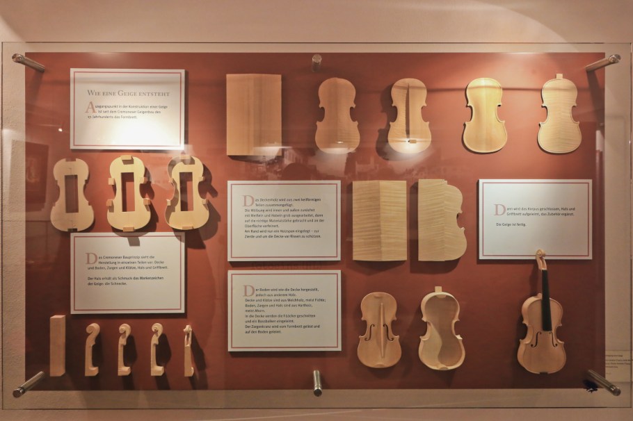 Geigenbaumuseum, Mittenwald, Oberbayern, Upper Bavaria, Werdenfelser Land, Bayern, Bavaria, Germany, Deutschland, fotoeins.com