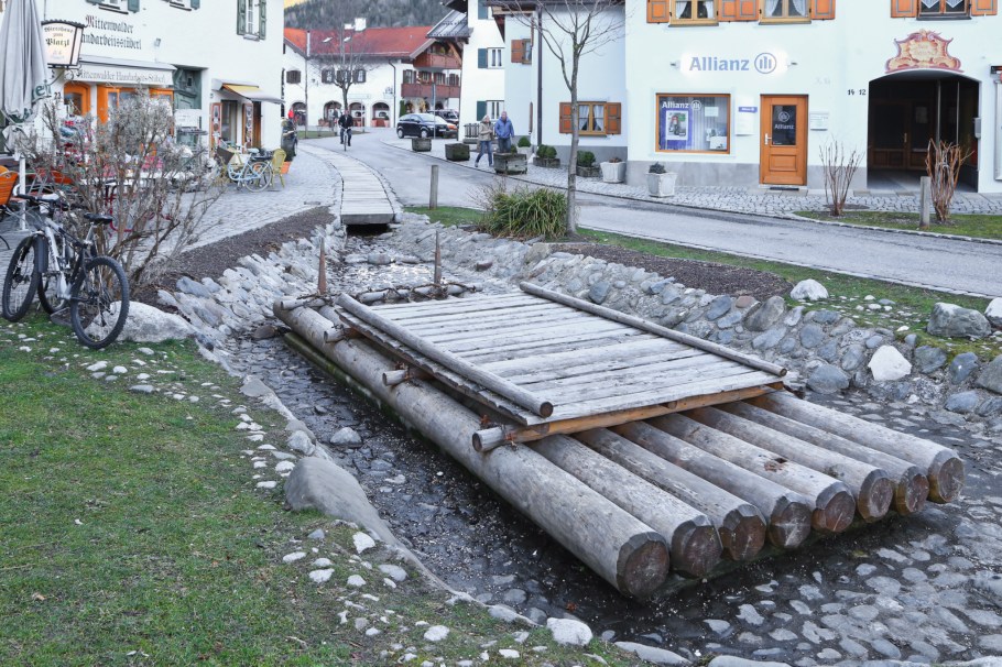 Fritz-Prölss-Platz, Platzl, Flösser, Flossbau, Isar, Mittenwald, Oberbayern, Upper Bavaria, Werdenfelser Land, Bayern, Bavaria, Germany, Deutschland, fotoeins.com