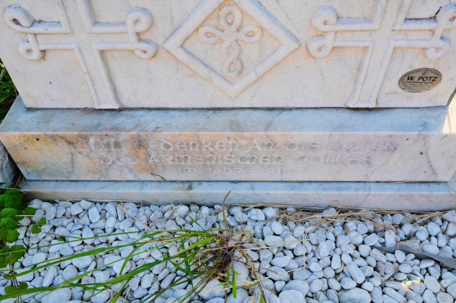Zum Andenken an die Opfer des Armenischen Volkes im Jahre 1915, Wiener Zentralfriedhof, Wien, Vienna, Austria, Österreich, fotoeins.com
