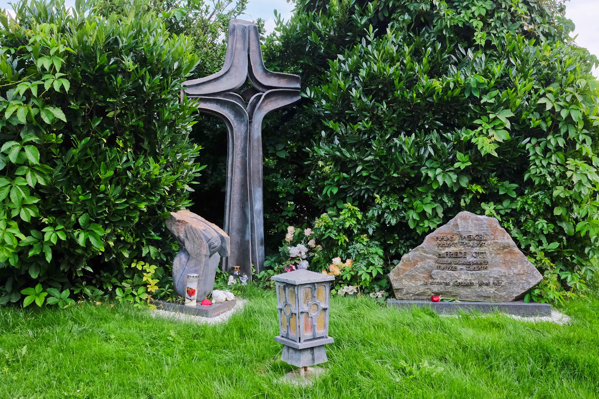 Elfriede Ott, Wiener Zentralfriedhof, Wien, Vienna, Austria, Österreich, fotoeins.com