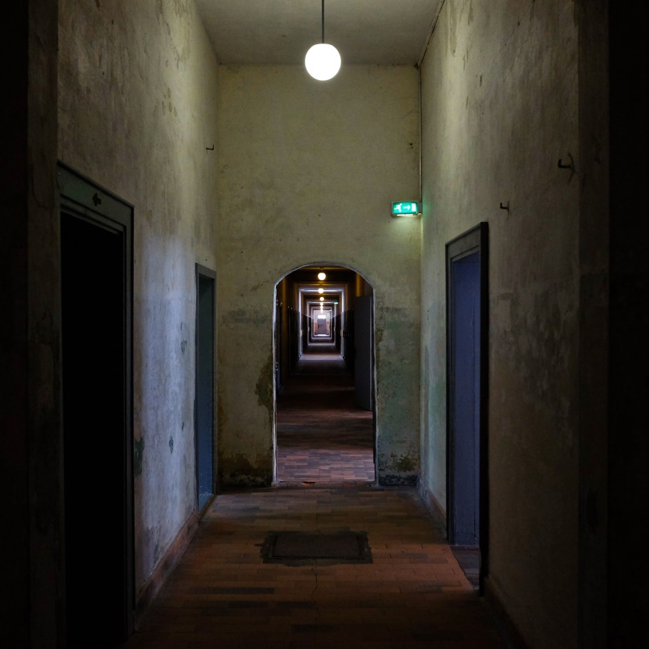 The Bunker, Lagergefängnis, KZ-Gedenkstätte Dachau, KZ Dachau, Dachau Concentration Camp Memorial Site, Dachau, Bavaria, Bayern, Germany, Deutschland, fotoeins.com