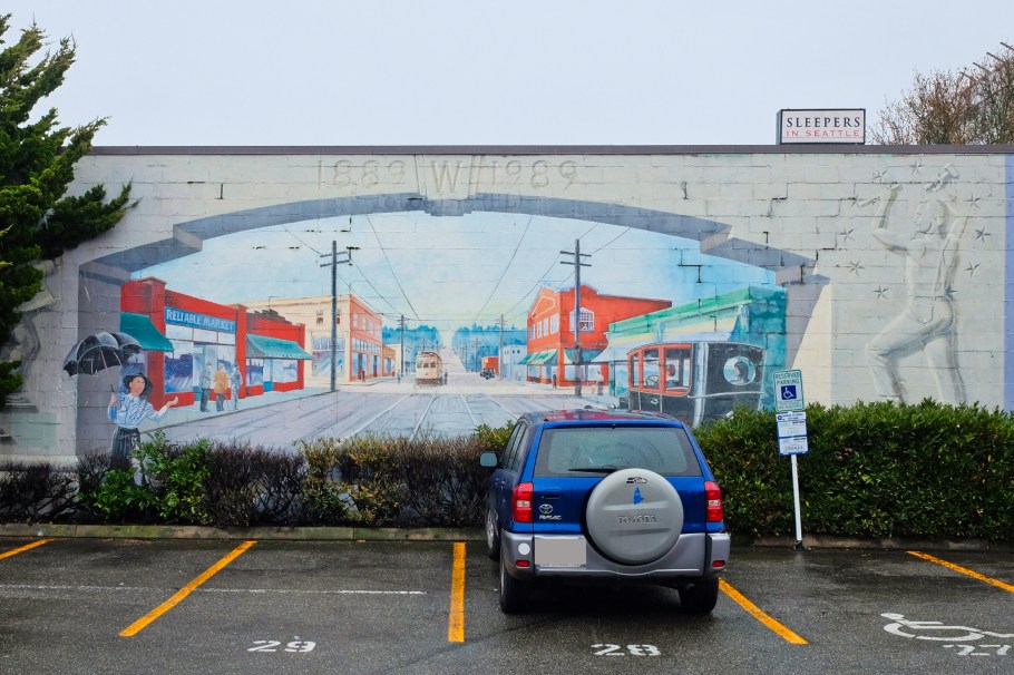 The Junction, Eric Grohe, West Seattle, Seattle, Washington, USA, fotoeins.com