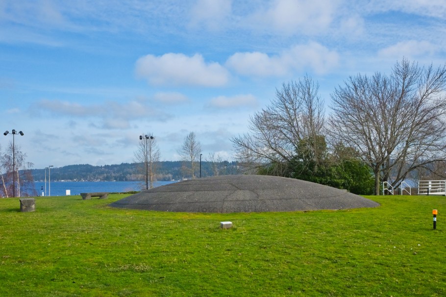 Knoll for NOAA, NOAA Art Walk, NOAA WRC, NOAA, Sand Point, Magnuson Park, Seattle, WA, USA, fotoeins.com