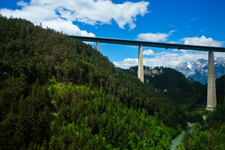 A13, Brenner Autobahn, Europabrücke, Europe Bridge, Sill river, Brennerbahn, S-Bahn Tirol, Patsch, Wipptal, Tirol, Tyrol, Austria, Oesterreich, fotoeins.com