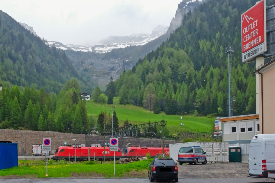 Brenner Pass, Brennero, Bolzano, Italia, Italy, South Tyrol, Brenner, Austria, Oesterreich, Tirol, Tyrol, fotoeins.com