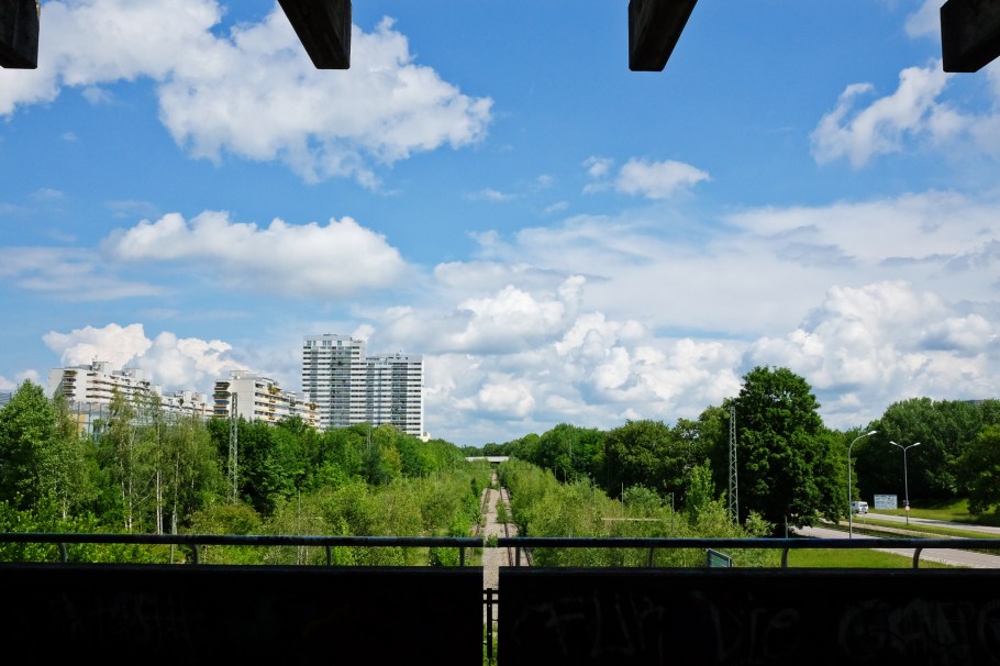 München Olympiastadion, Munich Olympic Stadium, Olympiapark, München, Munich, Bavaria, Bayern, Germany, train station, fotoeins.com