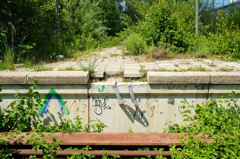 München Olympiastadion, Munich Olympic Stadium, Olympiapark, München, Munich, Bavaria, Bayern, Germany, train station, fotoeins.com