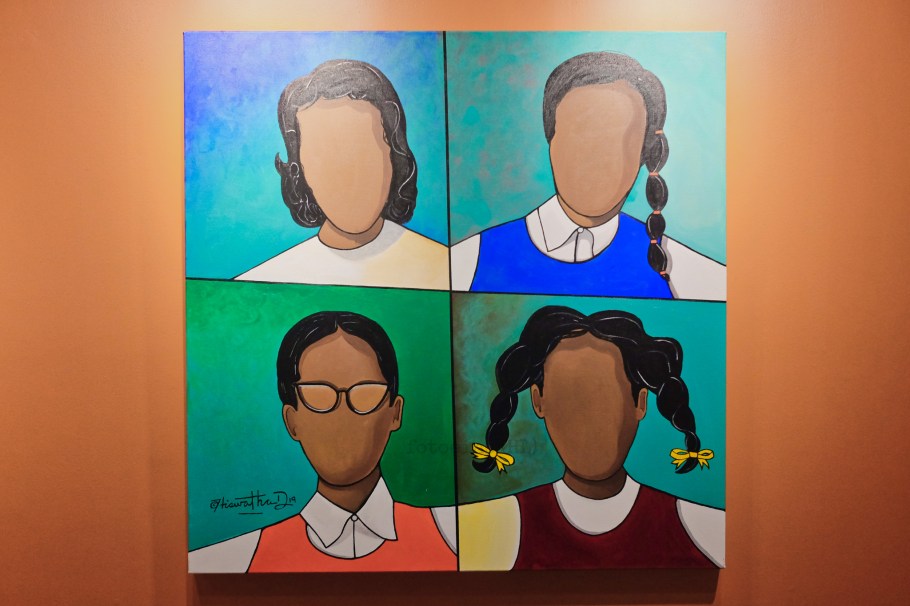 10:22 AM, Iconic Black Women: Ain't I A Woman, Iconic Black Women, Hiawatha D, Northwest African American Museum, Colman School, Jimi Hendrix Park, Central District, Seattle, WA, USA, fotoeins.com