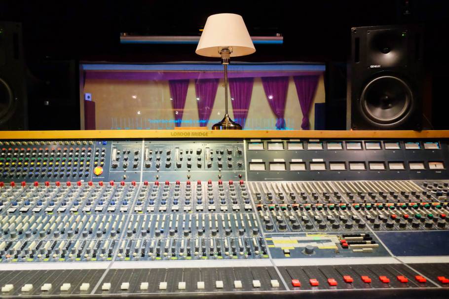 London Bridge Studio, recording studio, Shoreline, Seattle, WA, USA, fotoeins.com