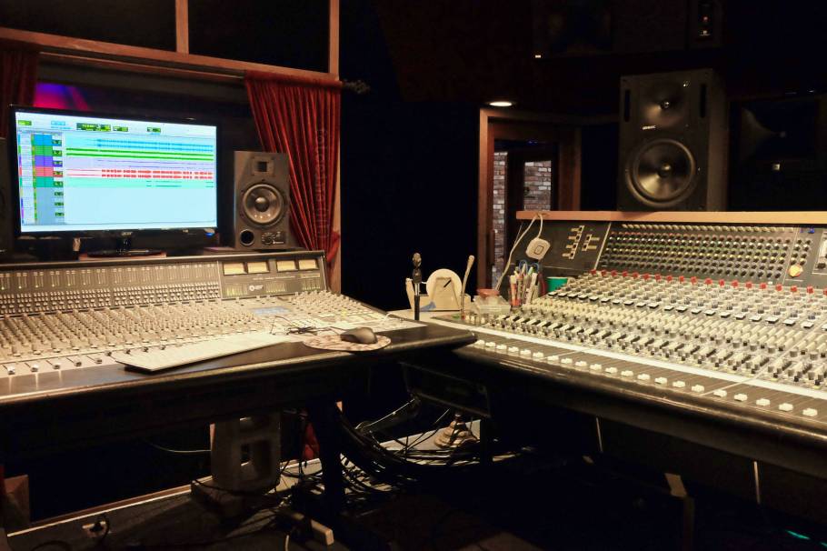 London Bridge Studio, recording studio, Shoreline, Seattle, WA, USA, fotoeins.com