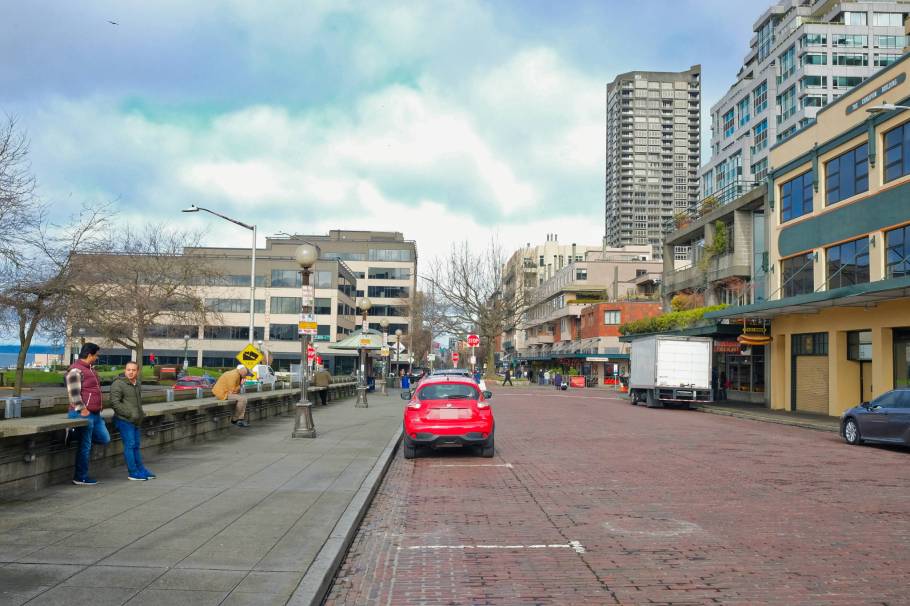 Pike Place, Virginia Street, Western Avenue, Pike Place Market, Victor Steinbrueck Park, Starbucks, Seattle, Washington, USA, fotoeins.com