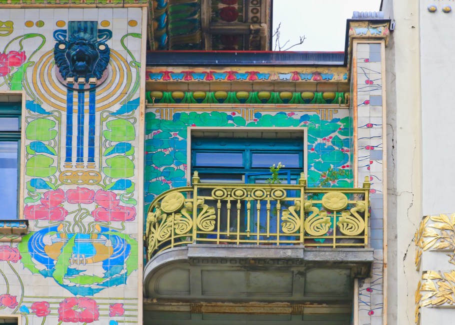 Wienzeilenhäuser, Majolikahaus, Linke Wienzeile 40, Otto Wagner, Vienna Modernism, Wiener Moderne, Wien, Vienna, Oesterreich, Austria, fotoeins.com