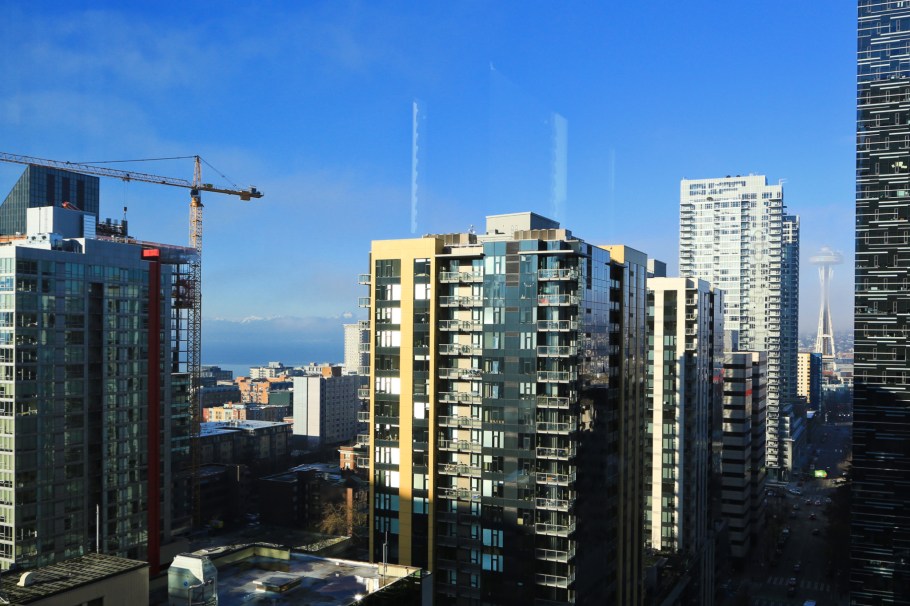 Space Needle, that tower again, Amazon Doppler, Seattle, Washington, USA, Pacific Northwest, fotoeins.com