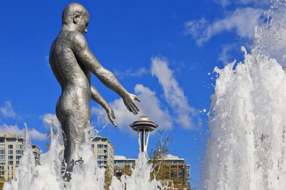 Father and Son, Louise Bourgeois, Olympic Sculpture Park, Belltown, Space Needle, Seattle, Washington, USA, fotoeins.com
