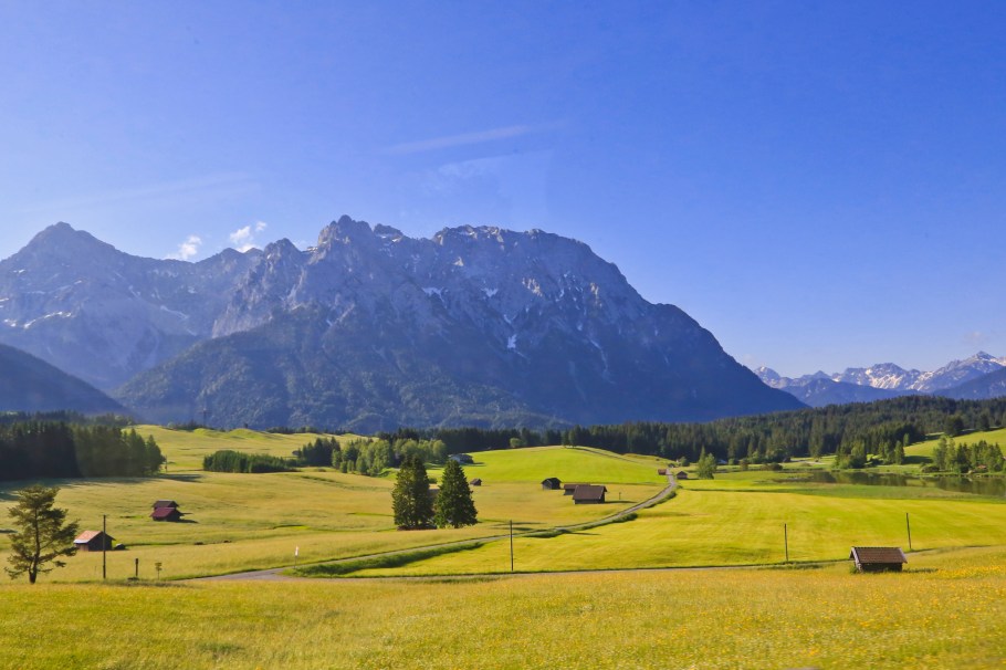 Werdenfelser Land, Mittenwald, Krün, Deutsche Bahn, DB, ÖBB, Oesterreichische Bundesbahnen, Mittenwald, Bayern, Bavaria, Oberbayern, Upper Bavaria, Germany, Deutschland, fotoeins.com
