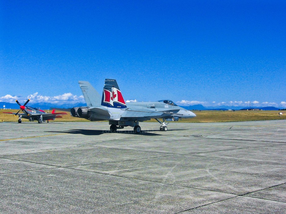 CF-188, CF-188, Hornet, 410 Squadron, 4 Wing Cold Lake, Royal Canadian Air Force, Canadian Forces, Comox Air Show, CFB Comox, YQQ, Comox, BC, Canada, fotoeins.com