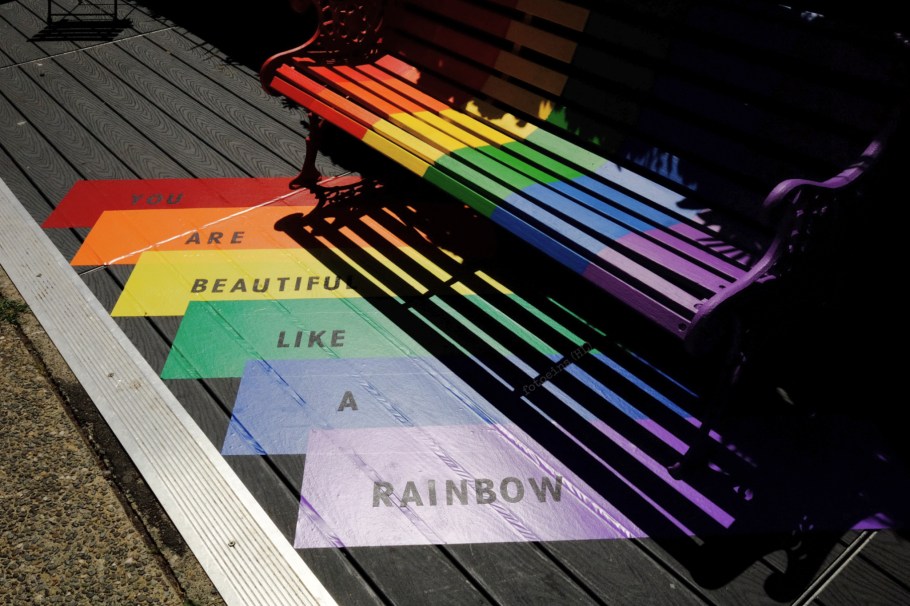 Robson Street, Vancouver Centre, Vancouver, BC, Canada, fotoeins.com, Ektachrome 100SW