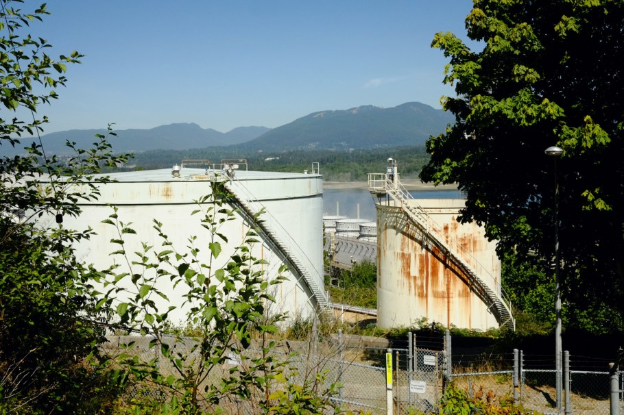 Parkland Burnaby Refinery, Burrard Inlet, Salish Sea, Burnaby, BC, Canada, fotoeins.com, Ektachrome 100SW