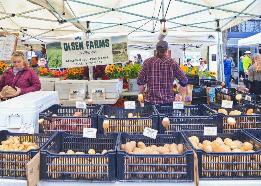 Ballard Farmers Market, Ballard, Seattle, Washington, USA, fotoeins.com