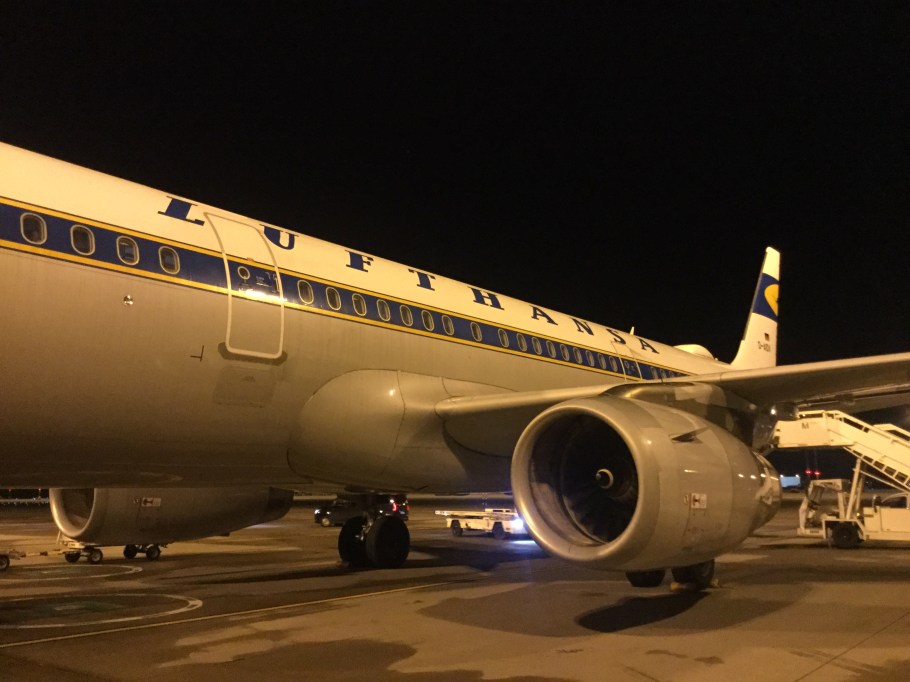 Lufthansa, D-AIDV, Airbus A321-231, Busgate, BER airport, Flughafen BER, Hauptstadt, Berlin, Germany, Deutschland, fotoeins.com, iPT6