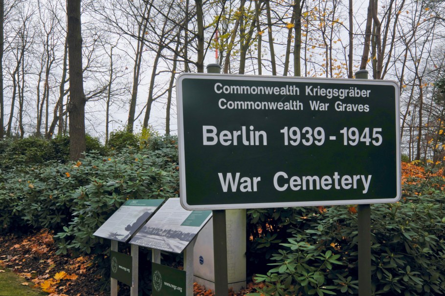 Commonwealth War Graves, Berlin 1939-1945 War Cemetery, Britischer Soldatenfriedhof, Britischer Friedhof an der Heerstrasse, Westend, Hauptstadt, Berlin, Germany, Deutschland, fotoeins.com