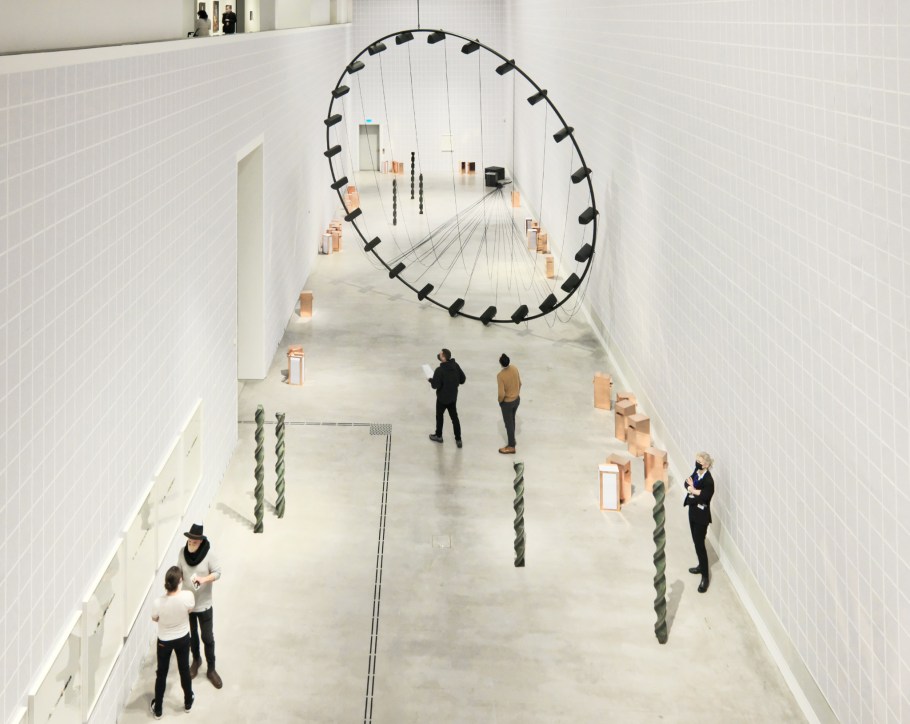 Clout-Count, Alicja Kwade, In Abwesenheit, In Absence, Berlinische Galerie, Berlin, Germany, Deutschland, fotoeins.com