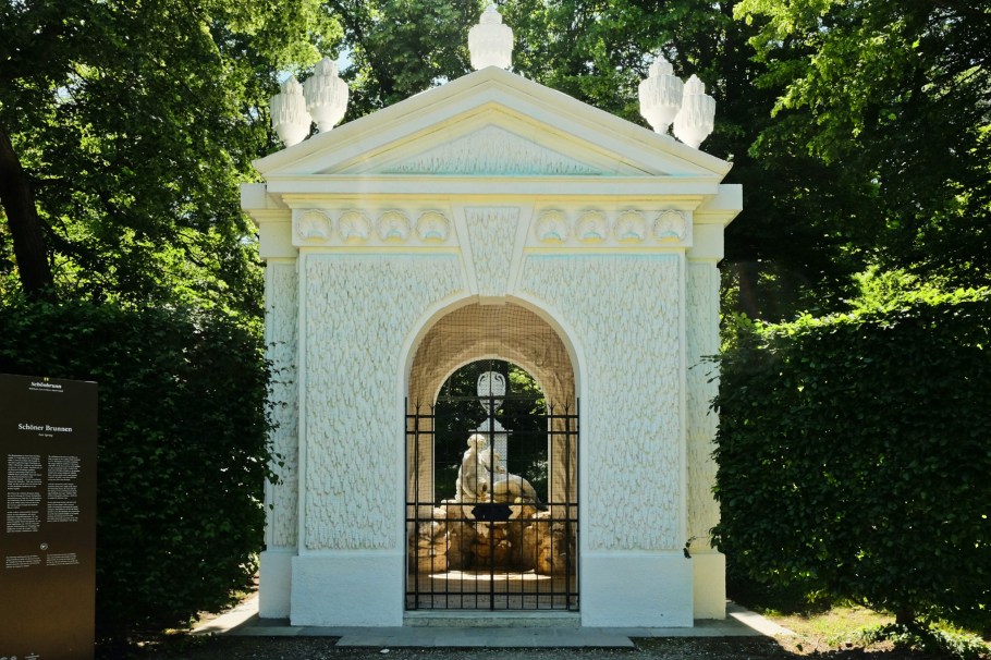 Schöner Brunnen, Schönbrunn, Schönbrunner Schlosspark, 13. Bezirk, Hietzing, Wien, Vienna, Austria, Österreich, fotoeins.com