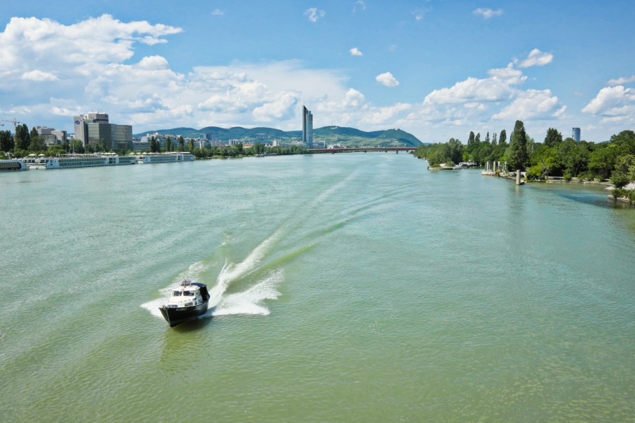 Reichsbrücke, Donau, Donauinsel, 22. Bezirk, Donaustadt, Wien, Vienna, Austria, Österreich, fotoeins.com